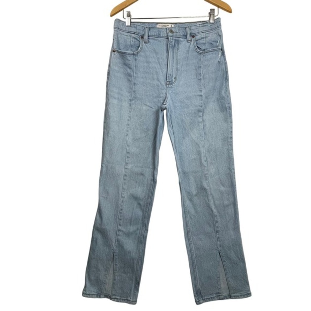 Abercrombie & Fitch 30 '90s Straight Ultra High Rise Jeans Light Wash Split Hem‎